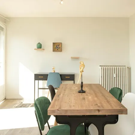 Apartmán Confortable Et Accueillant T4 A Poitiers